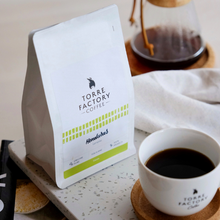 Afbeelding uploaden naar galerij, Koffie en pakket uit Honduras