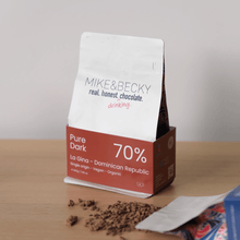 Afbeelding uploaden naar de galerij, La Gina 70 % Cacao - Warme chocolademelkpoeder
