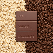 Afbeelding uploaden naar galerij, Mike & Becky "Haver Cappuccino" chocolade
